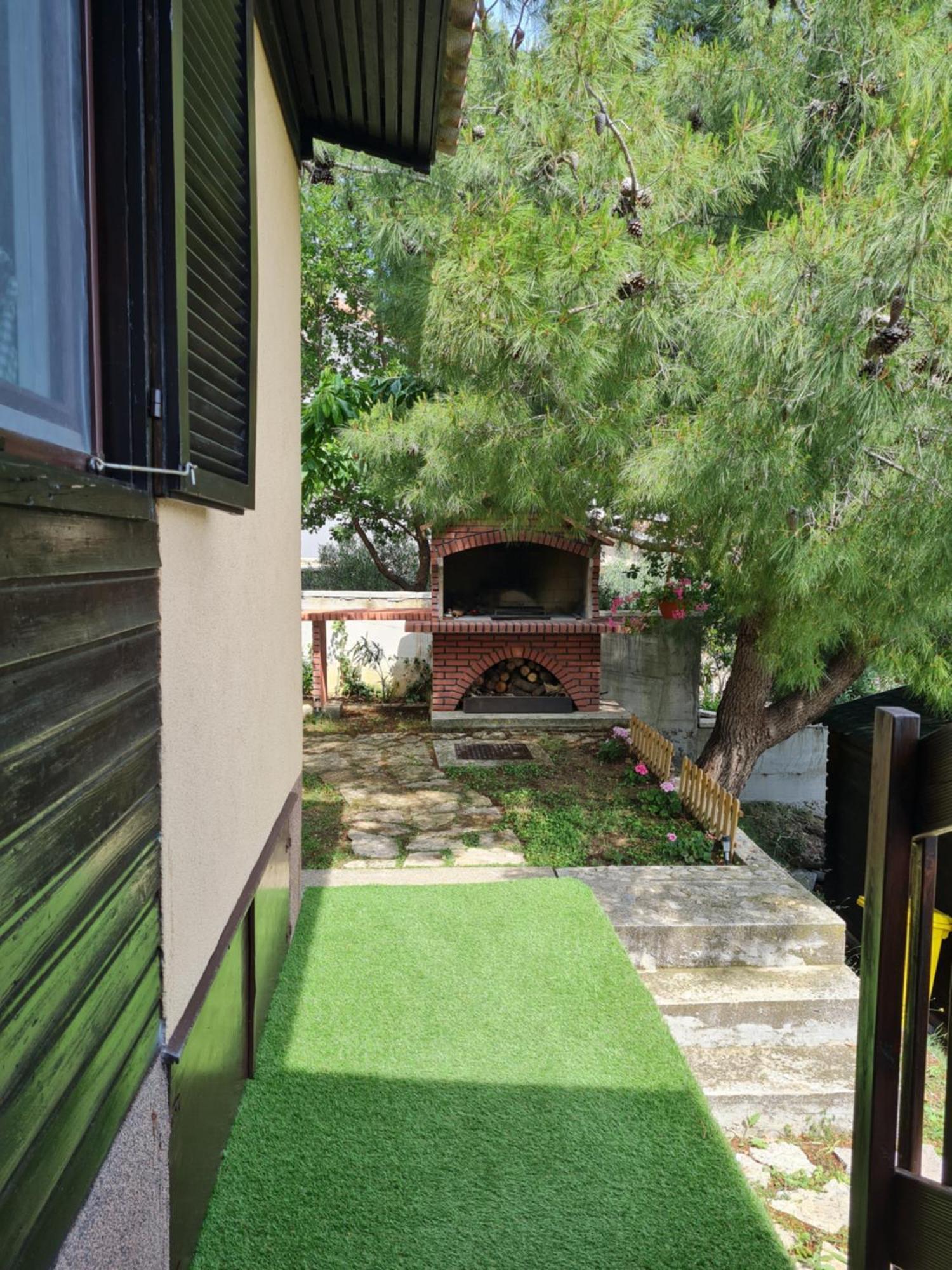 Charismatic Garden Cottage With Sea View 로크바 로고즈니차 외부 사진