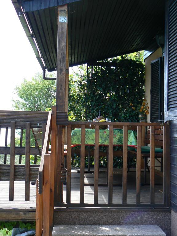 Charismatic Garden Cottage With Sea View 로크바 로고즈니차 외부 사진